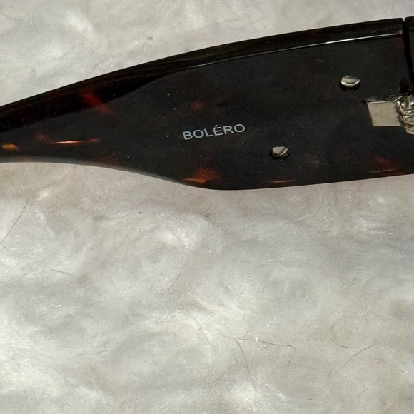 Elegant Dark Bolero Sunglasses - Picture 8 of 8